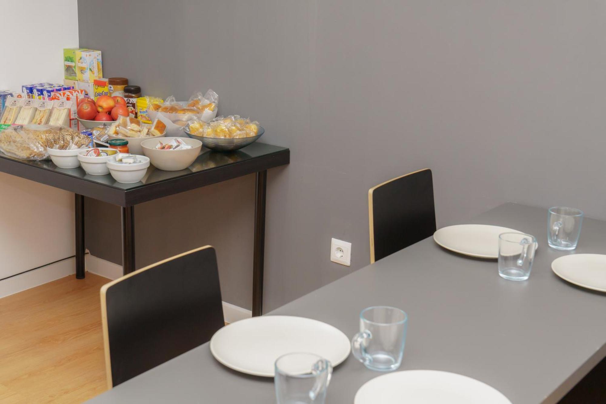 Tu Hogar Desayuno, Parking Y Piscina Incluidos *