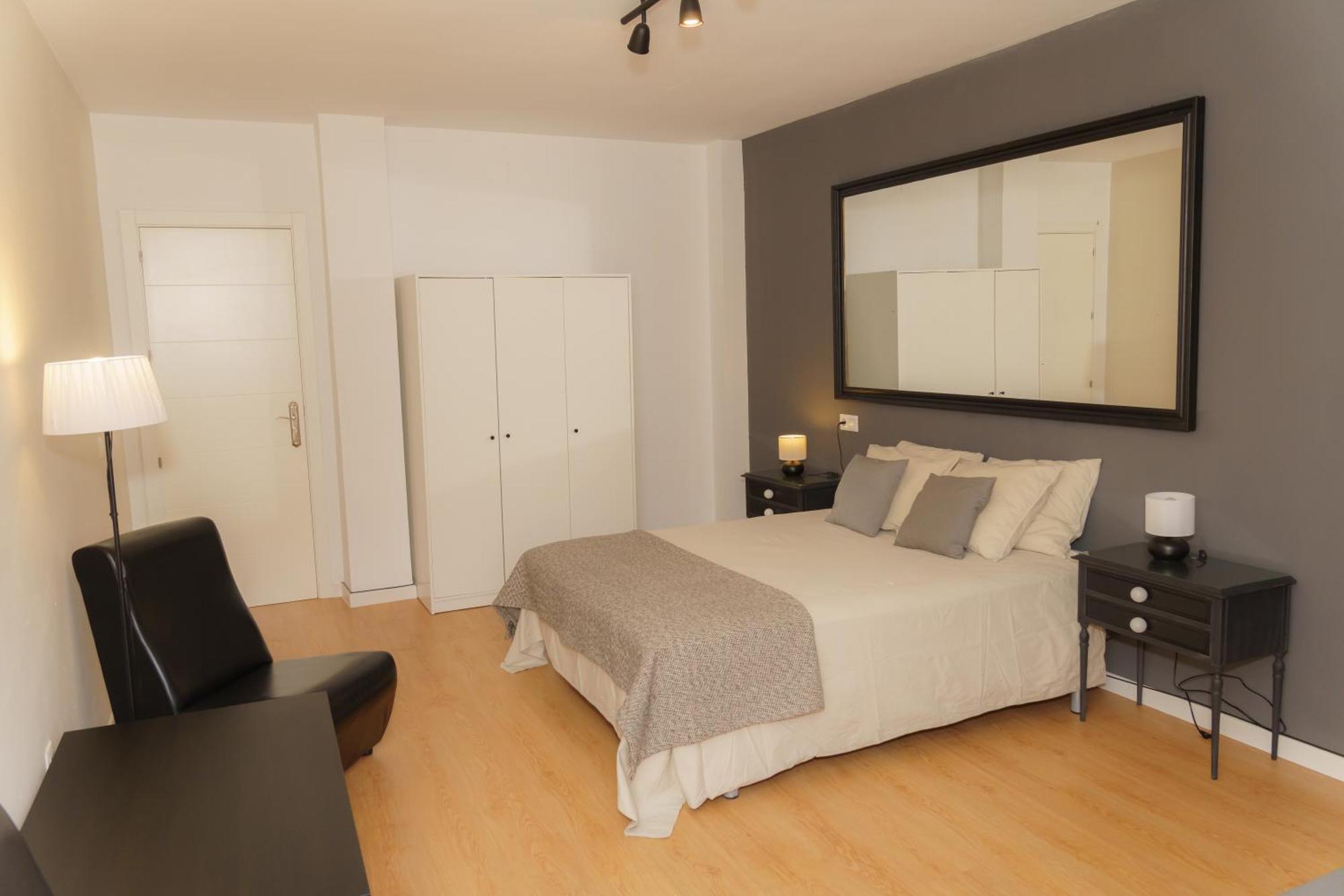 Tu Hogar Desayuno, Parking Y Piscina Incluidos Séjour chez l'habitant *
