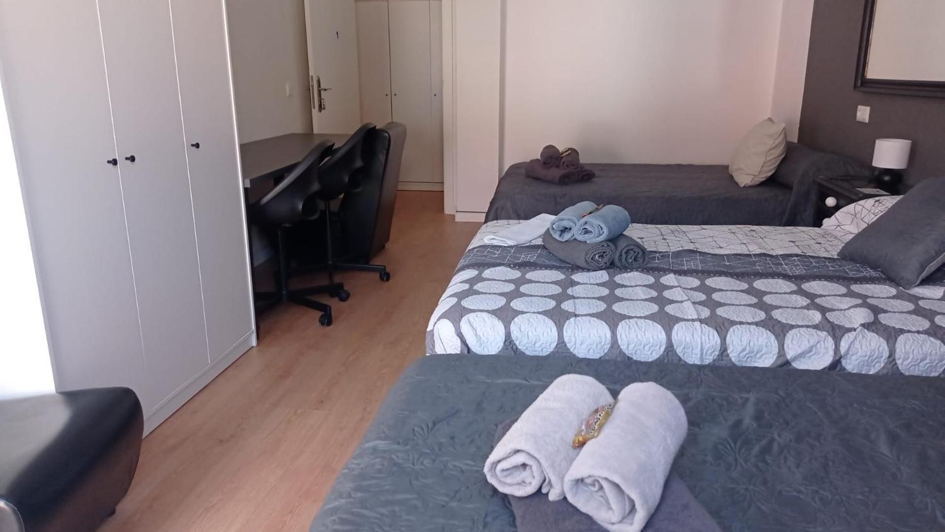 Tu Hogar Desayuno, Parking Y Piscina Incluidos