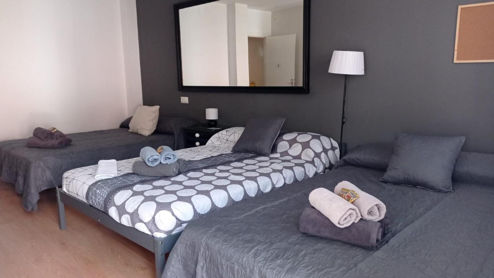 Tu Hogar Desayuno, Parking Y Piscina Incluidos Séjour chez l'habitant *